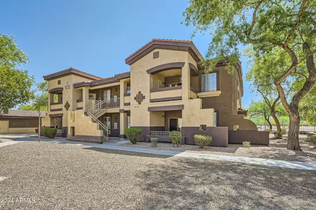 MLS: 6748374 Condo For Sale