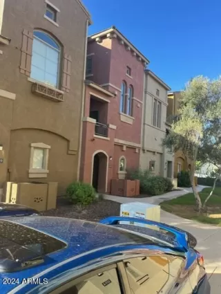 Photo #4: 6748376 Listing