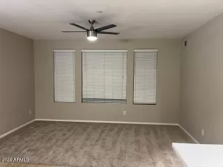 Photo #6: 6748376 Listing