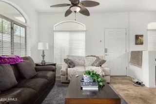 Photo #6: 6748786 Listing 