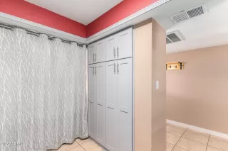 Photo #6: 6749183 Listing