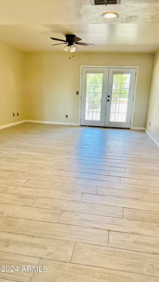 Photo #4: 6749412 Listing 