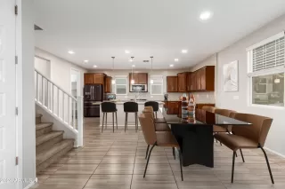 Photo #3: 6749502 Listing