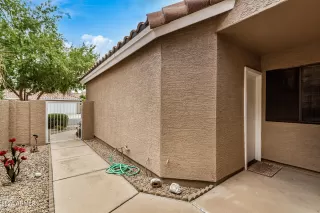 Photo #6: 6749576 Listing