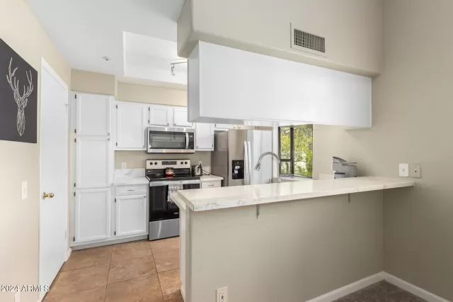 MLS: 6749614 Condo For Sale