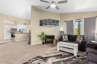 Photo #6: 6749614 Listing 