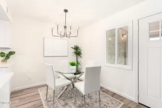 Photo #5: 6749671 Listing