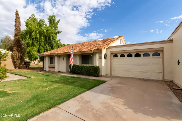 MLS: 6749748 Condo For Sale