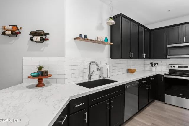 MLS: 6749788 Condo For Sale