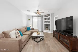 Photo #6: 6749788 Listing 