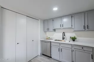 Photo #5: 6750035 Listing 