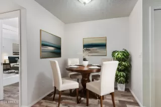 Photo #6: 6750068 Listing 