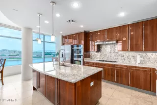 Photo #5: 6750949 Listing 