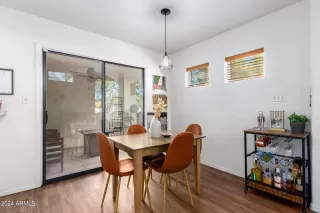 Photo #5: 6751293 Listing 