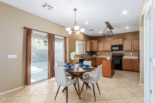 Photo #5: 6751335 Listing 