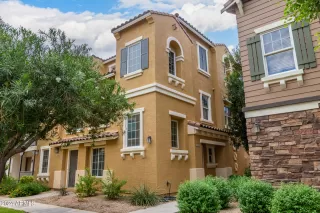 Photo #3: 6751664 Listing