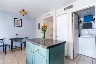 Photo #3: 6751788 Listing