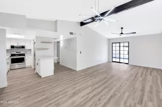 Photo #4: 6751881 Listing 