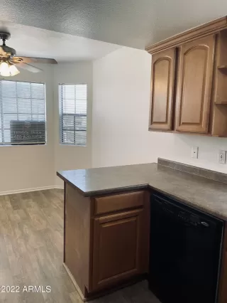 Photo #4: 6752060 Listing