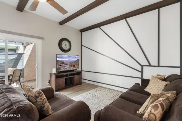 MLS: 6752946 Condo For Sale