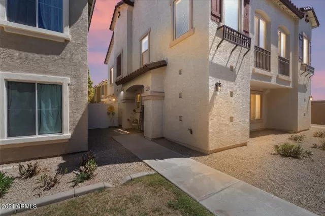 MLS: 6753166 Condo For Sale