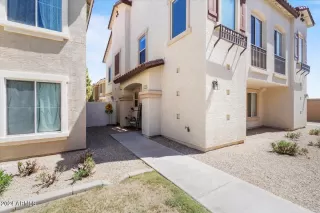 Photo #1: 6753166 Listing 