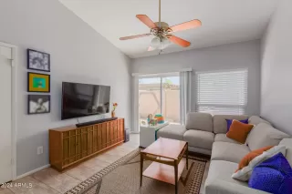 Photo #2: 6753483 Listing 