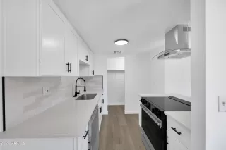 Photo #4: 6753620 Listing 