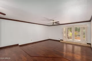 Photo #5: 6753645 Listing