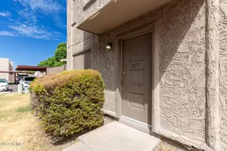 Photo #2: 6753756 Listing