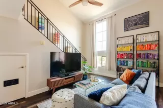 Photo #2: 6753771 Listing 