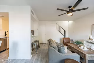 Photo #2: 6754188 Listing