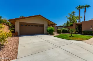 Photo #2: 6754287 Listing