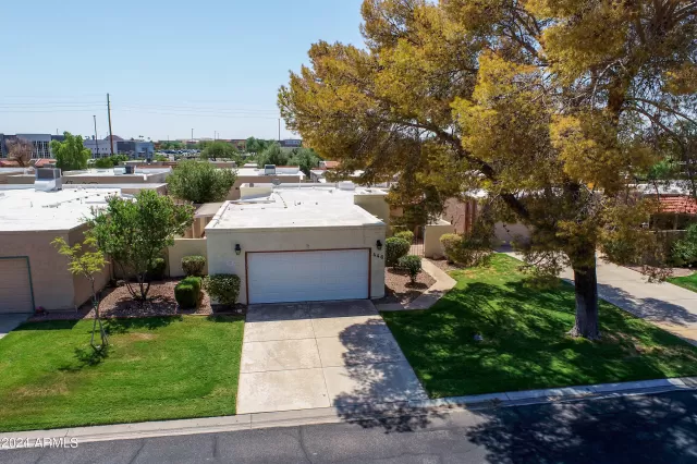 MLS: 6754411 Condo For Sale