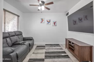 Photo #4: 6754411 Listing