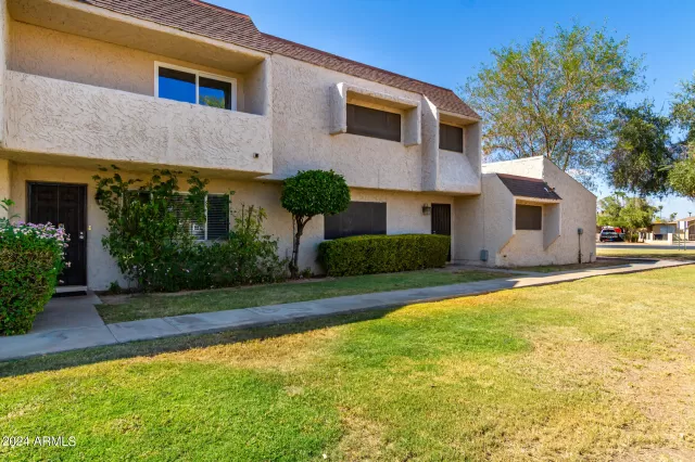 MLS: 6754413 Condo For Sale