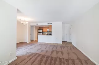 Photo #4: 6754603 Listing