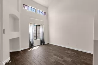 Photo #3: 6755039 Listing