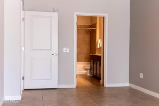 Photo #6: 6755048 Listing 