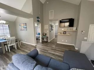 Photo #2: 6755095 Listing 