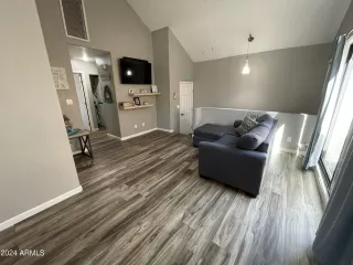 Photo #3: 6755095 Listing 