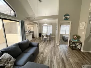 Photo #5: 6755095 Listing 