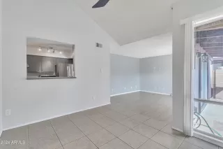 Photo #6: 6755222 Listing