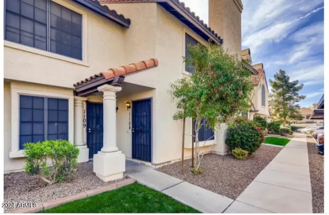 MLS: 6755311 Condo For Sale