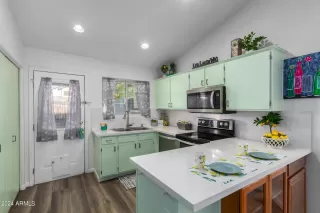 Photo #1: 6755437 Listing