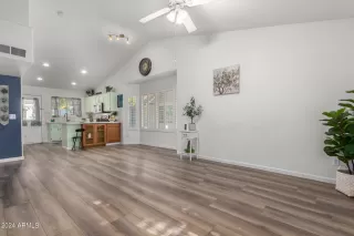 Photo #3: 6755437 Listing