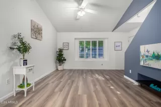 Photo #4: 6755437 Listing