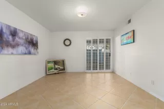 Photo #5: 6755437 Listing