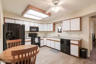 Photo #5: 6755438 Listing 