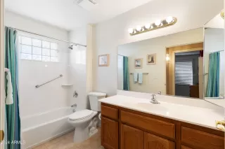 Photo #4: 6755725 Listing